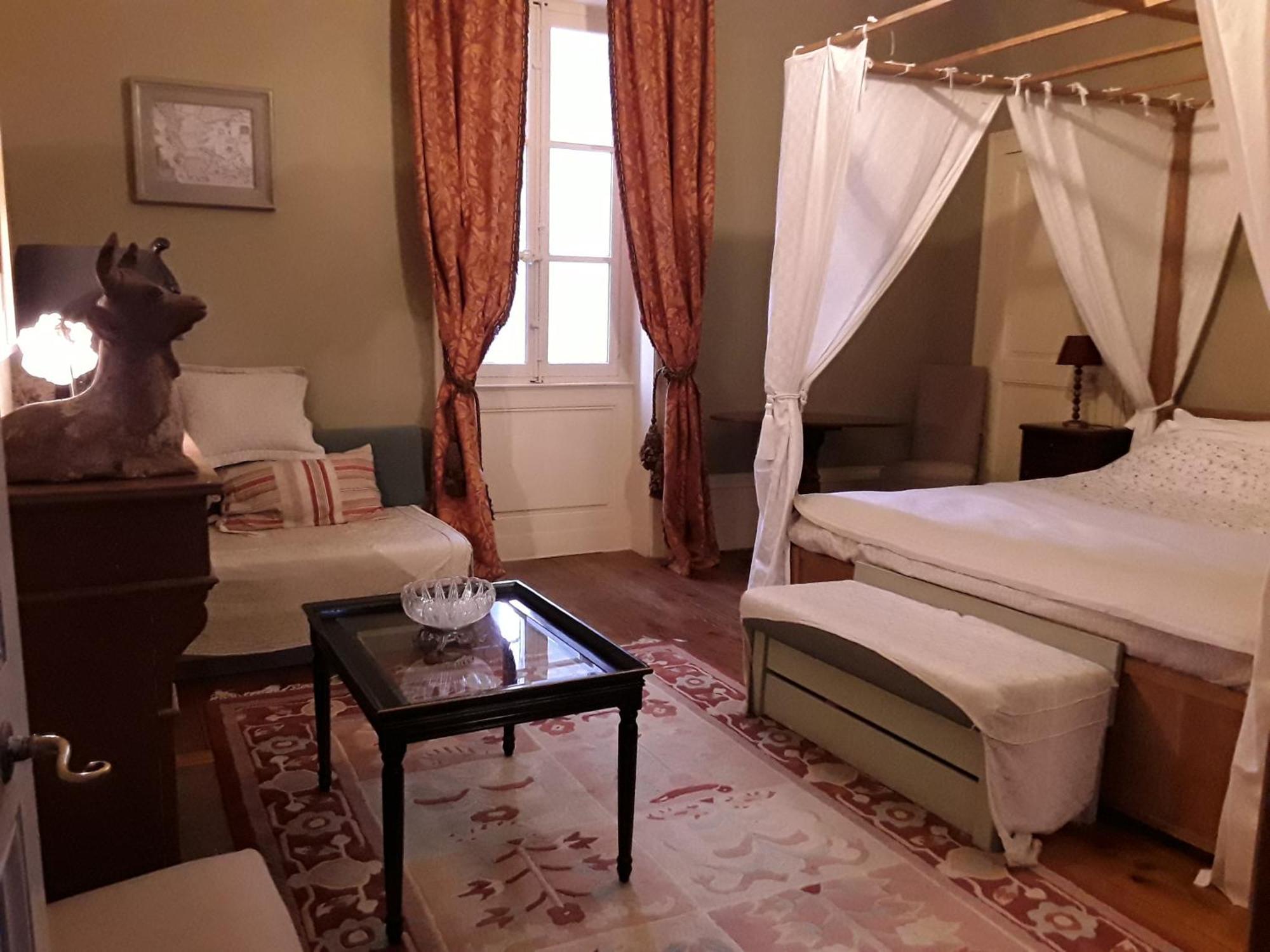 Chateau De Prety - Maison D'Hotes Bed & Breakfast Bagian luar foto