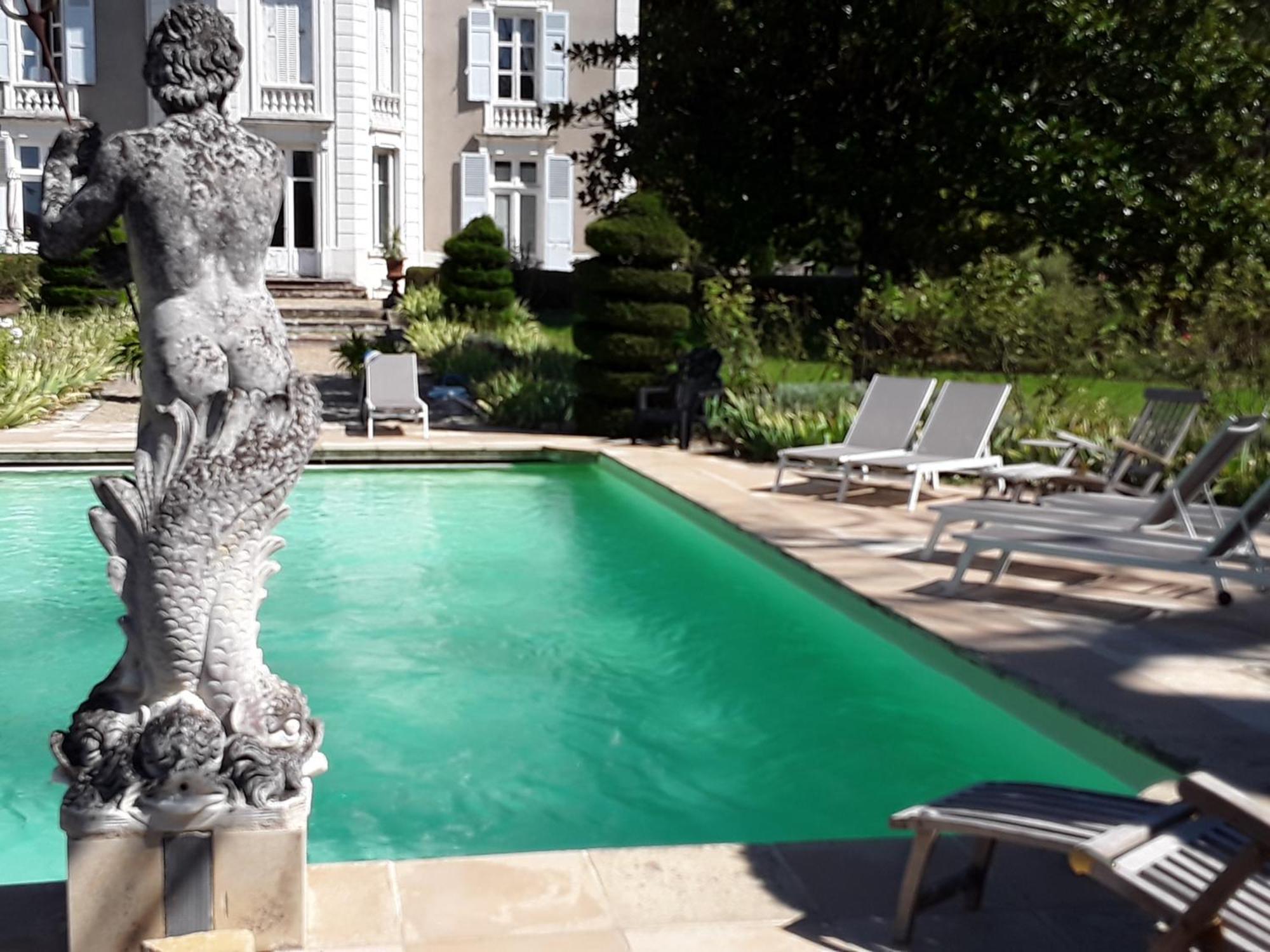 Chateau De Prety - Maison D'Hotes Bed & Breakfast Bagian luar foto