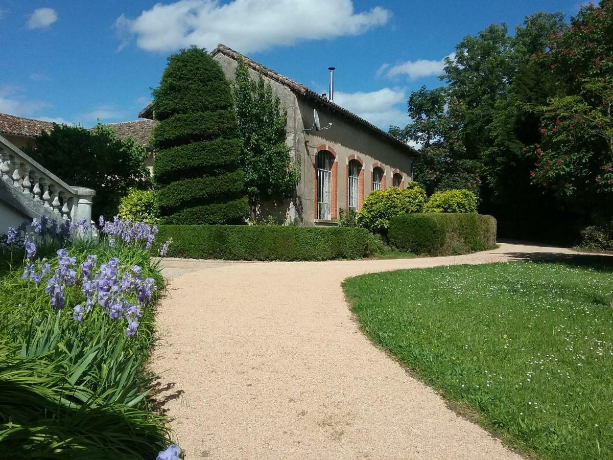 Chateau De Prety - Maison D'Hotes Bed & Breakfast Bagian luar foto